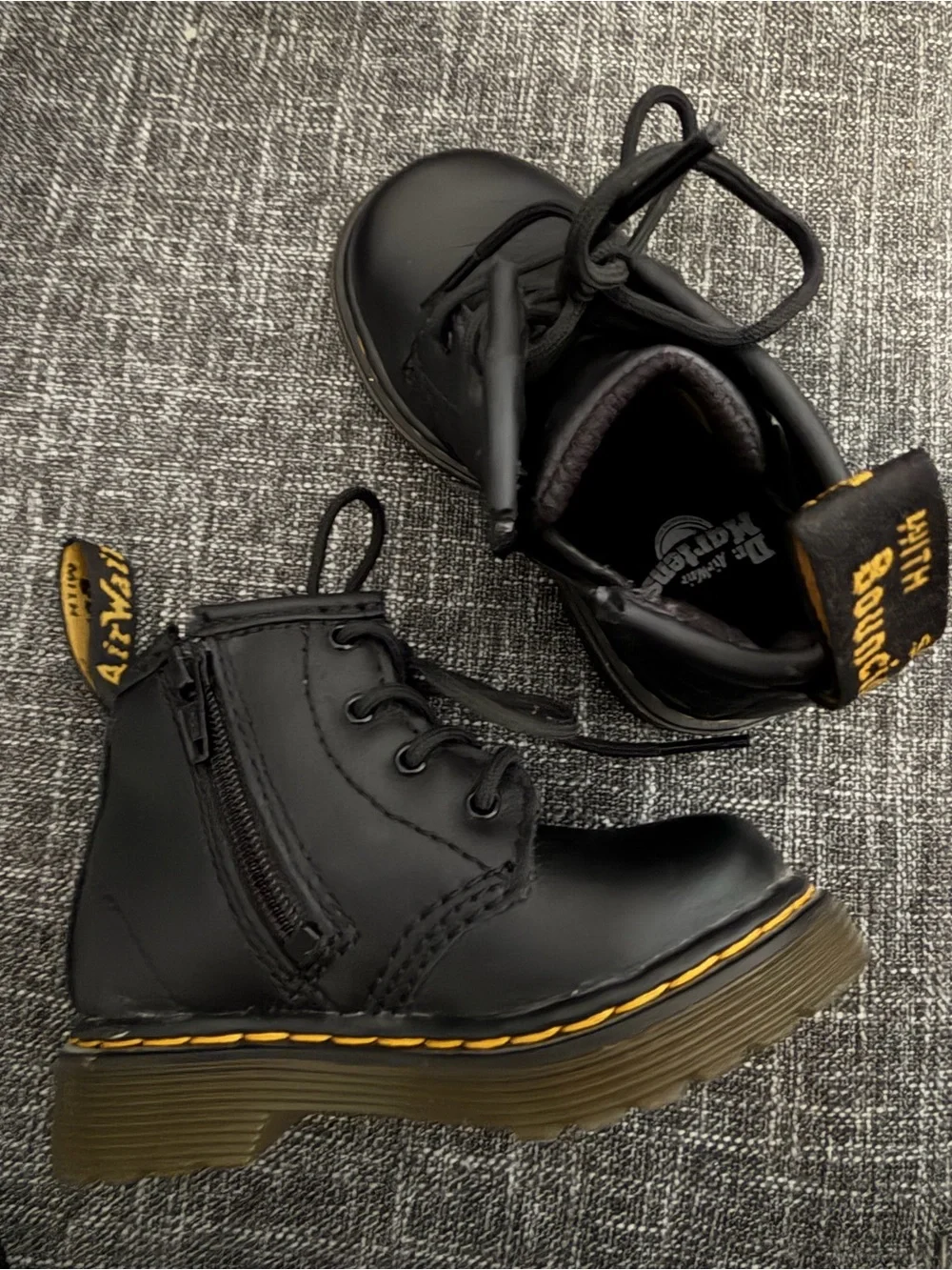 EUC INFANT 1460 SOFTY T LEATHER LACE UP BOOTS
